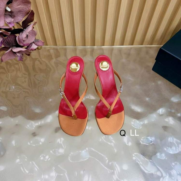 Picture of YSL Shoes _SKUYSLsz35-40LL040220673